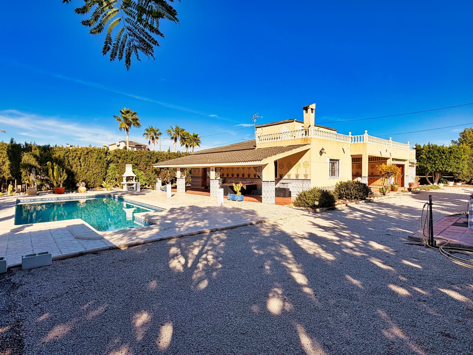 5 soveværelse Finca/Landehus til salg i Alicante by med swimmingpool garage - € 299.000 (Ref: 9614172)