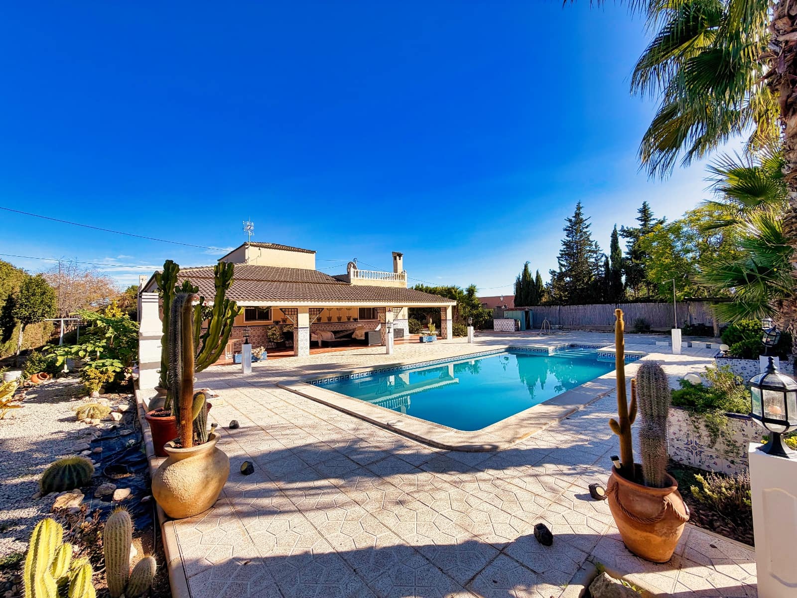 5 slaapkamer Finca/Landhuis te koop in Alicante stad met zwembad garage - € 299.000 (Ref: 9622879)