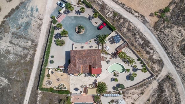 7 sovrum Finca/Hus på landet till salu i Barbarroja, Orihuela med pool - 534 995 € (Ref: 9622880)