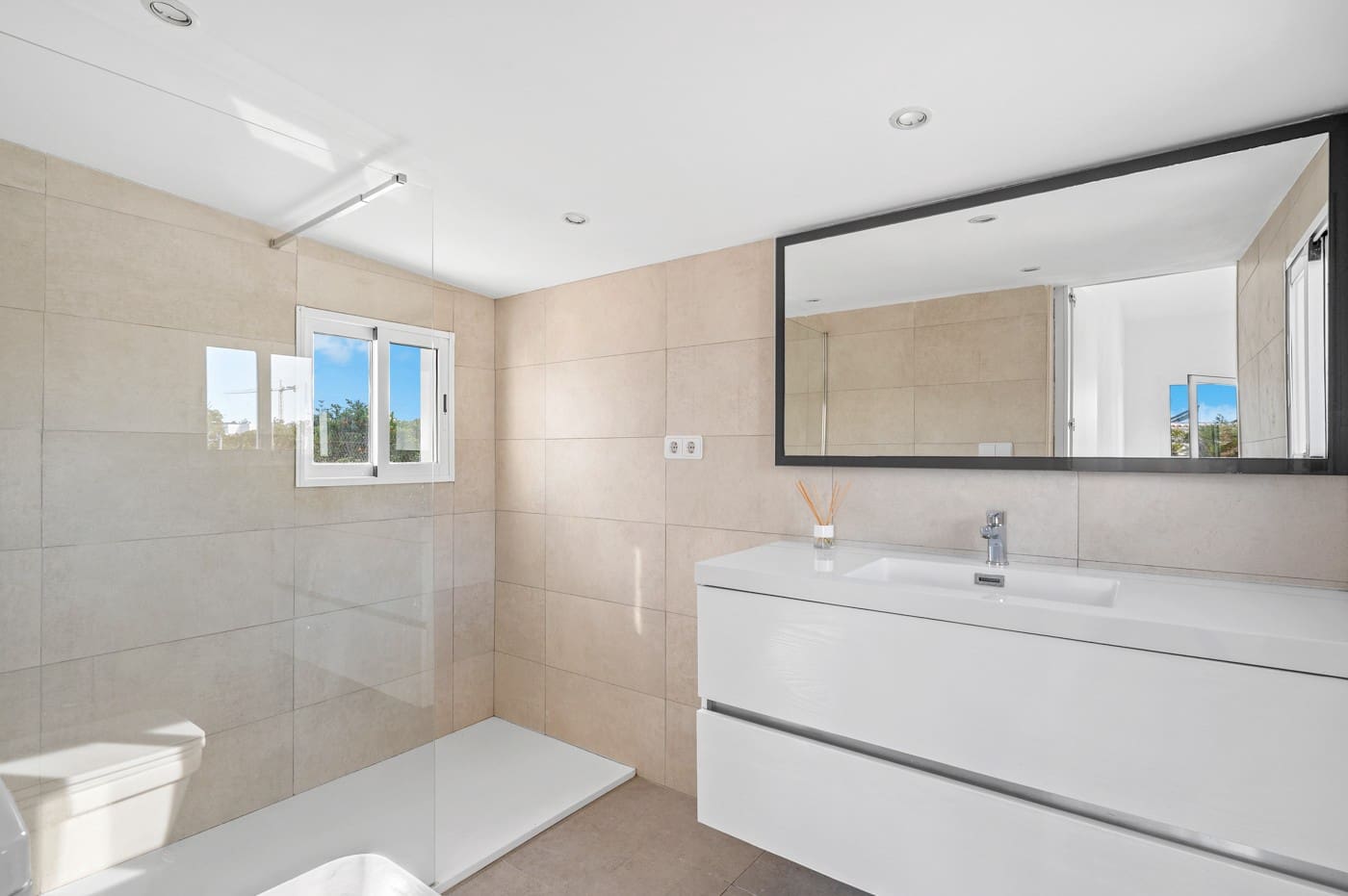 4 Zimmer Finca/Landgut zu verkaufen in Alicante / Alacant Stadt mit Pool - 560.000 € (Ref: 9623189)