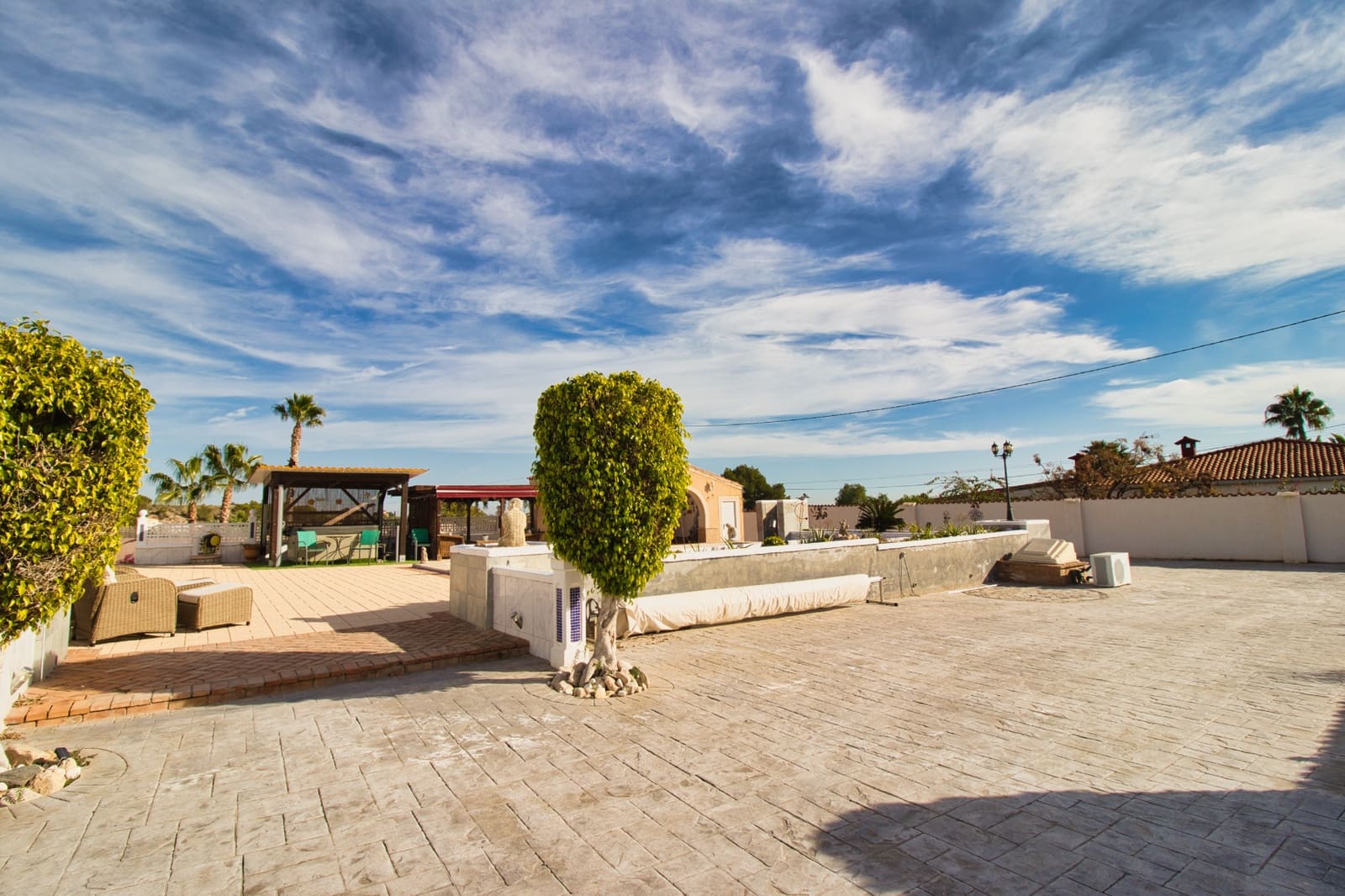 3 Zimmer Finca/Landgut zu verkaufen in Alicante / Alacant Stadt mit Pool Garage - 410.000 € (Ref: 9626456)