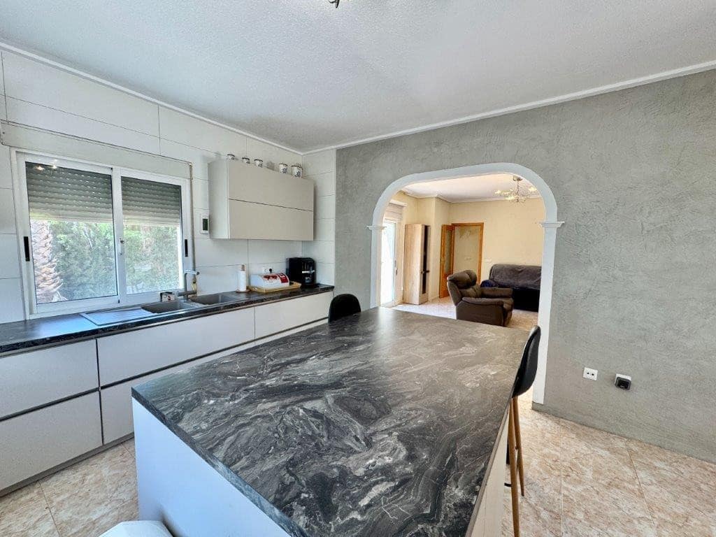 3 slaapkamer Finca/Landhuis te koop in Dolores met zwembad garage - € 469.000 (Ref: 9628275)