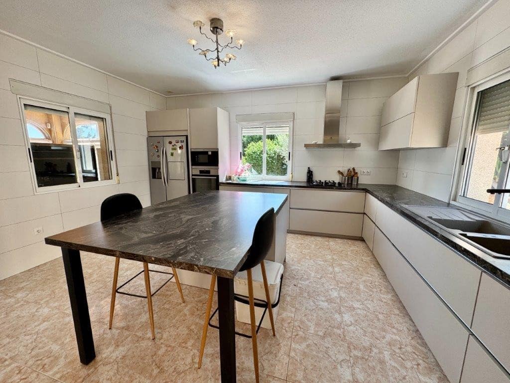 3 slaapkamer Finca/Landhuis te koop in Dolores met zwembad garage - € 469.000 (Ref: 9628275)