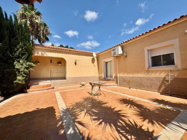 3 Zimmer Finca/Landgut zu verkaufen in Alicante / Alacant Stadt mit Pool Garage - 469.000 € (Ref: 9628276)
