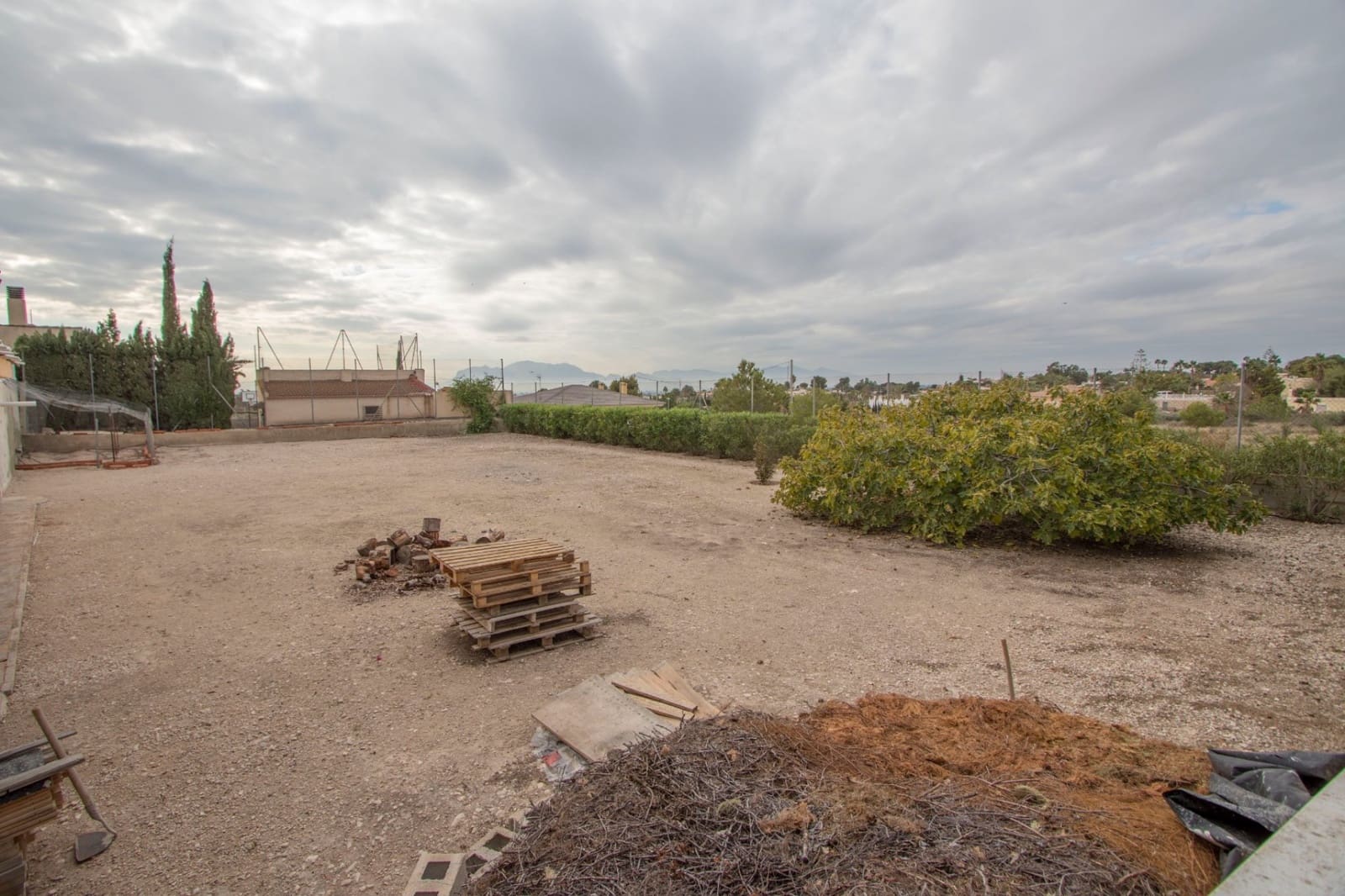 4 bedroom Finca/Country House for sale in Albatera with pool garage - € 367,500 (Ref: 9634919)