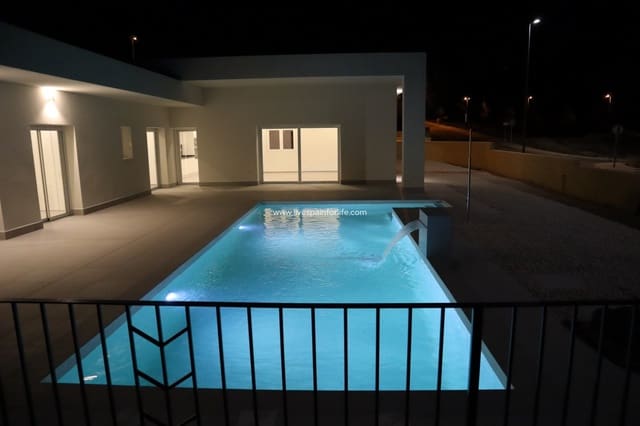 3 camera da letto Finca/Casa di Campagna in vendita in La Romana con piscina garage - 375.000 € (Rif: 9640937)