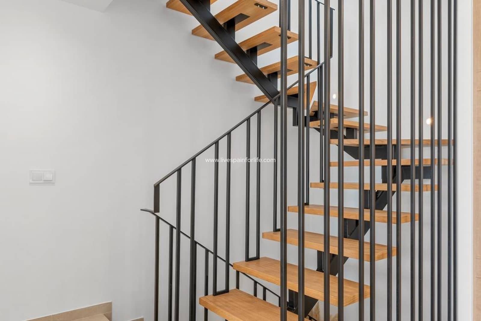 3 bedroom Townhouse for sale in Dolores with pool garage - € 389,000 (Ref: 9642866)