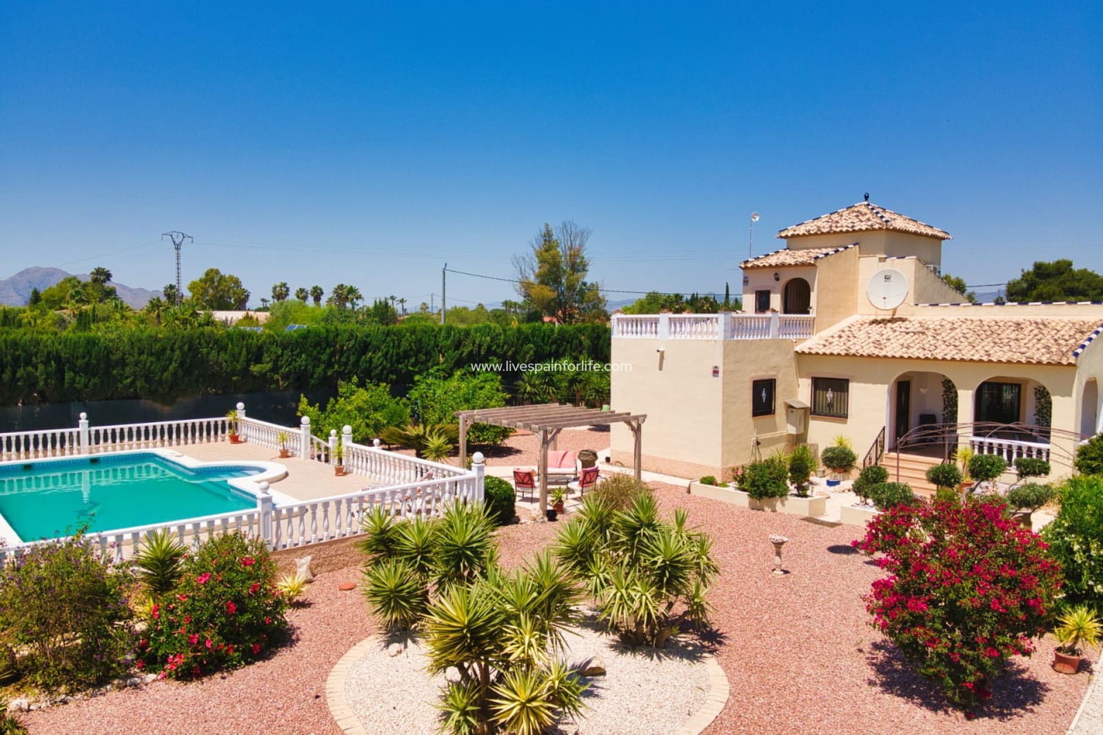 4 sypialnia Finka/Dom wiejski na sprzedaż w Dolores z basenem garażem - 359 000 € (Ref: 9650243)