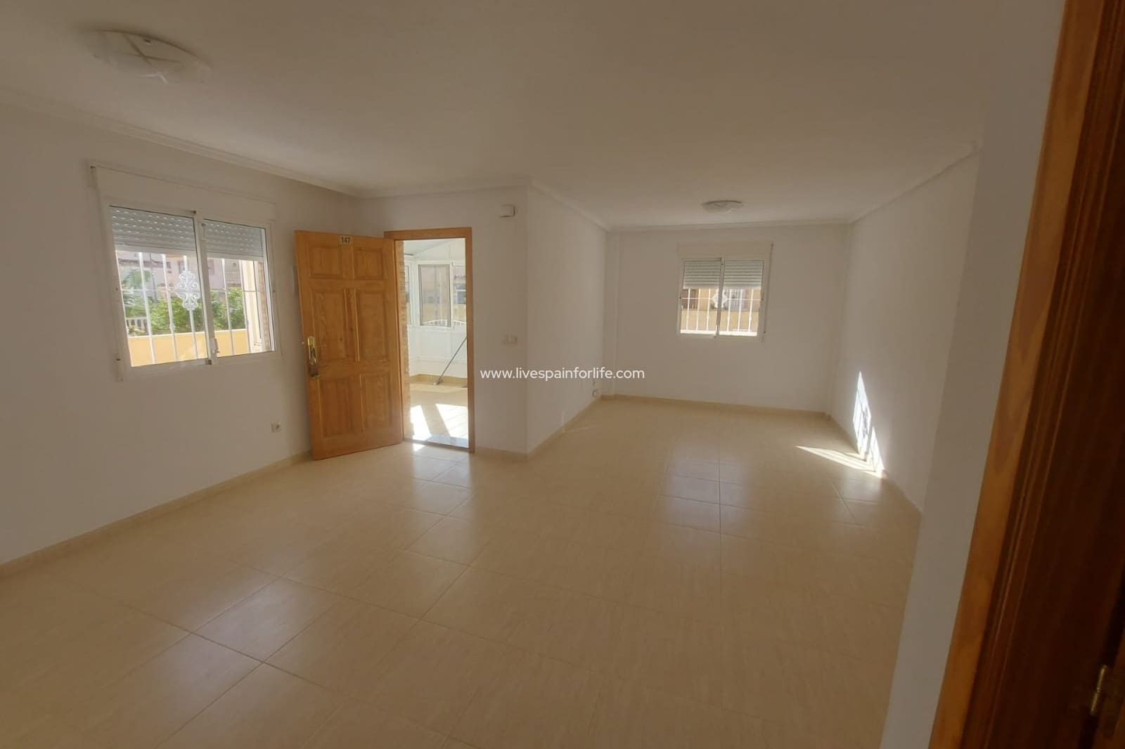 3 bedroom Bungalow for sale in Alicante / Alacant city with pool garage - € 289,000 (Ref: 9650245)