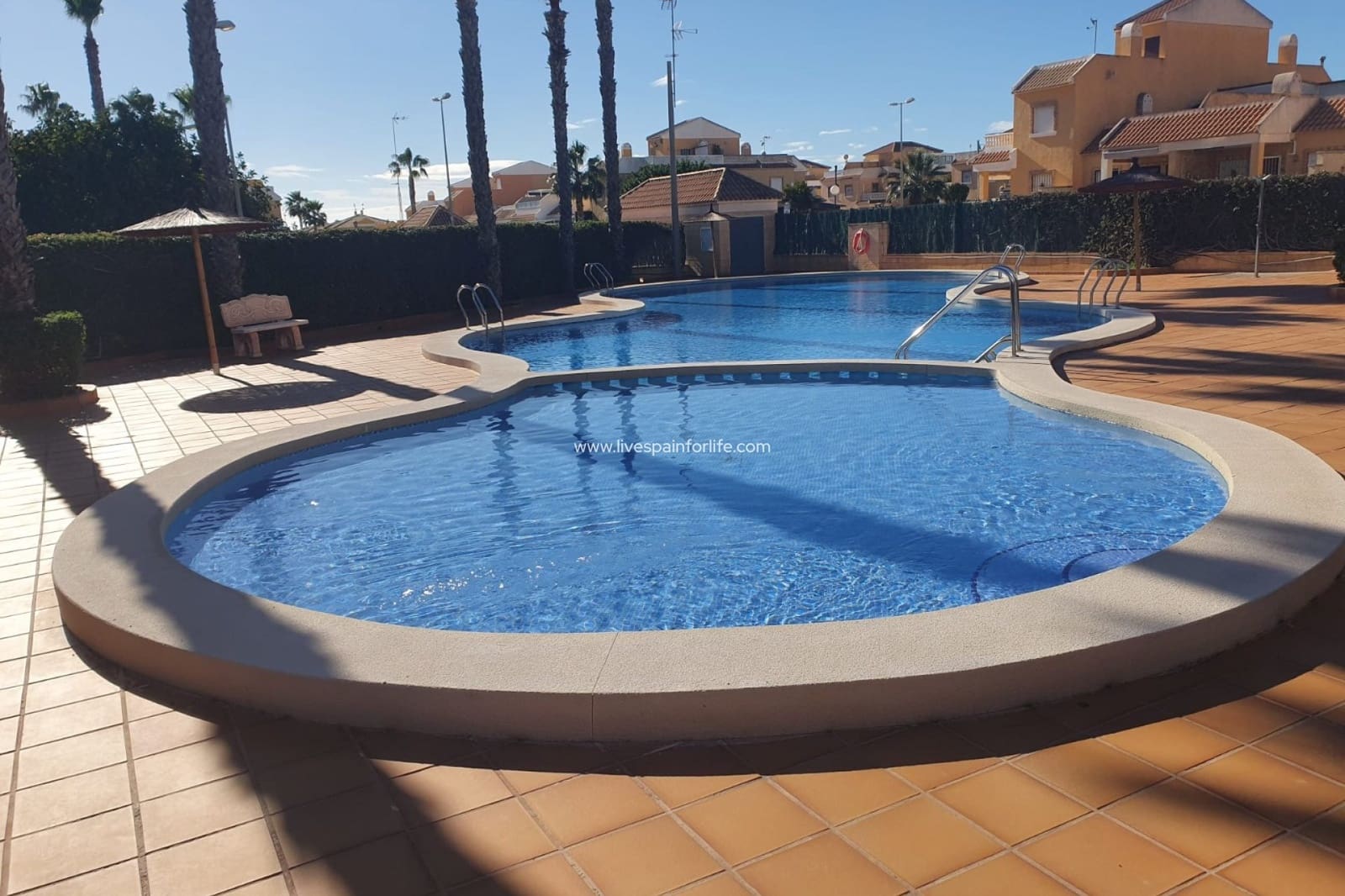 3 bedroom Bungalow for sale in Alicante / Alacant city with pool garage - € 289,000 (Ref: 9650245)