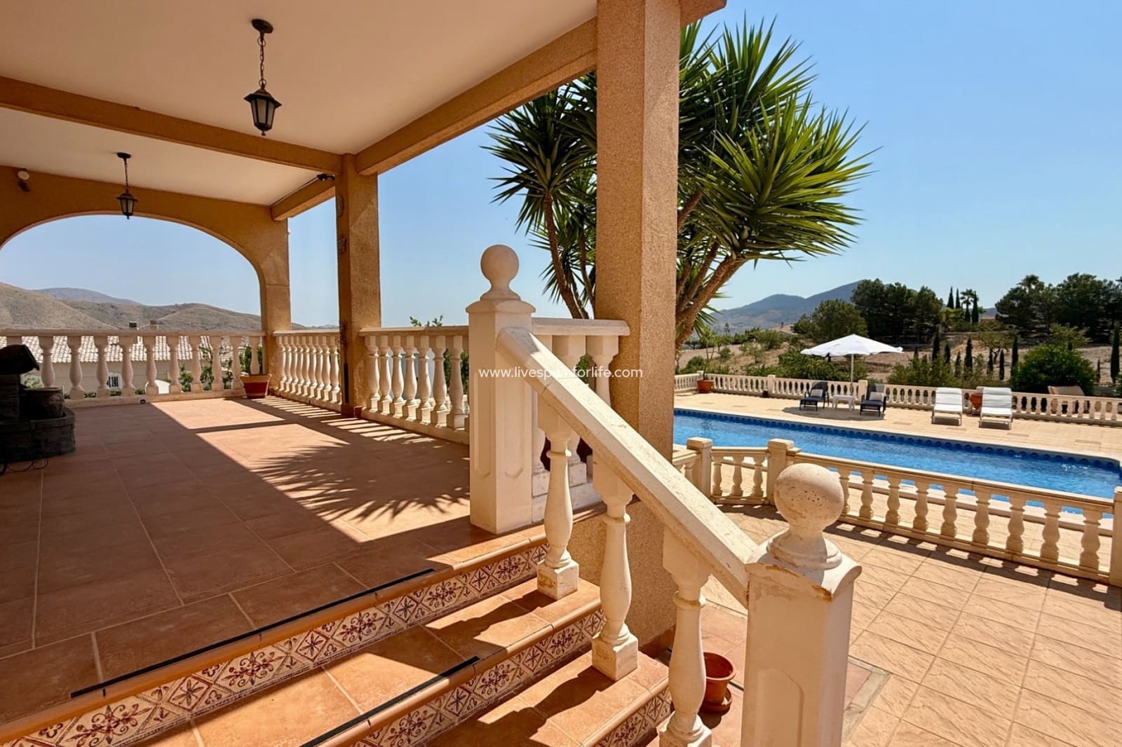 5 soveværelse Villa til salg i Hondon de los Frailes med swimmingpool garage - € 440.000 (Ref: 9650410)