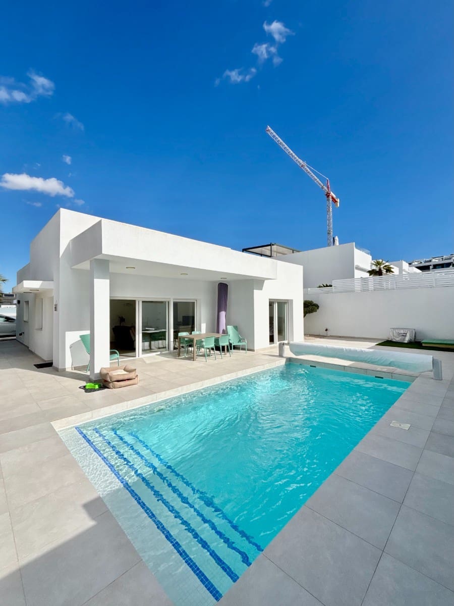 3 quarto Moradia para venda em Benijofar com piscina garagem - 569 500 € (Ref: 9650411)