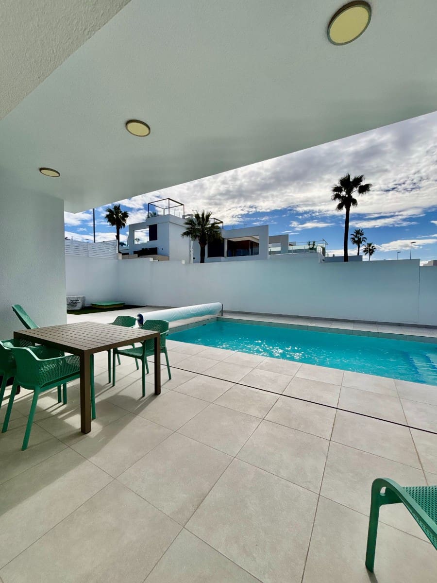 3 quarto Moradia para venda em Benijofar com piscina garagem - 569 500 € (Ref: 9650411)