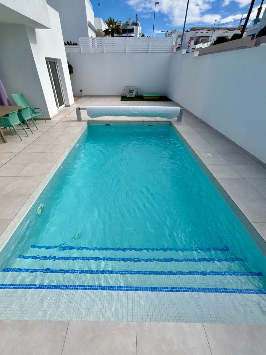 3 quarto Moradia para venda em Benijofar com piscina garagem - 569 500 € (Ref: 9650411)