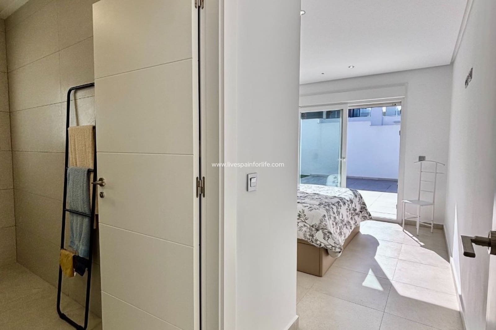 Chalet de 3 habitaciones en Benijófar en venta con piscina garaje - 569.500 € (Ref: 9650411)