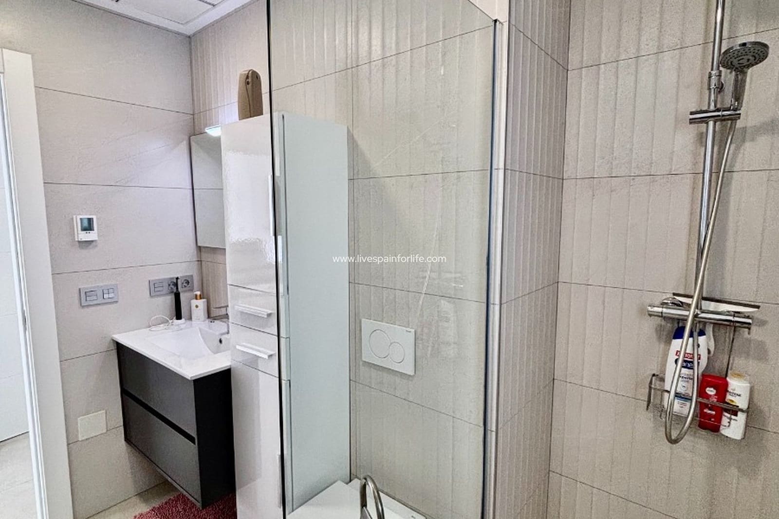 Chalet de 3 habitaciones en Benijófar en venta con piscina garaje - 569.500 € (Ref: 9650411)