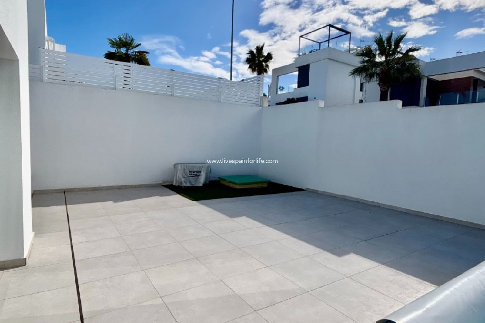 Chalet de 3 habitaciones en Benijófar en venta con piscina garaje - 569.500 € (Ref: 9650411)