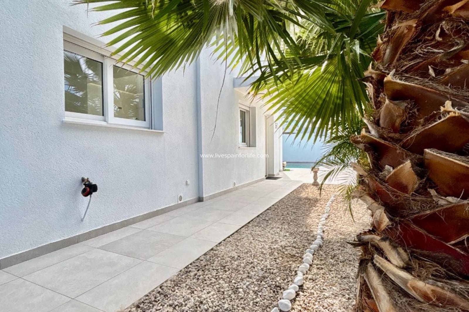 Chalet de 3 habitaciones en Benijófar en venta con piscina garaje - 569.500 € (Ref: 9650411)