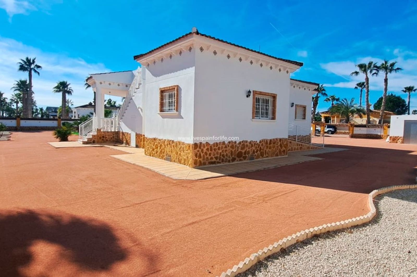 Finca/Casa Rural de 3 habitaciones en Catral en venta con piscina garaje - 430.000 € (Ref: 9652330)