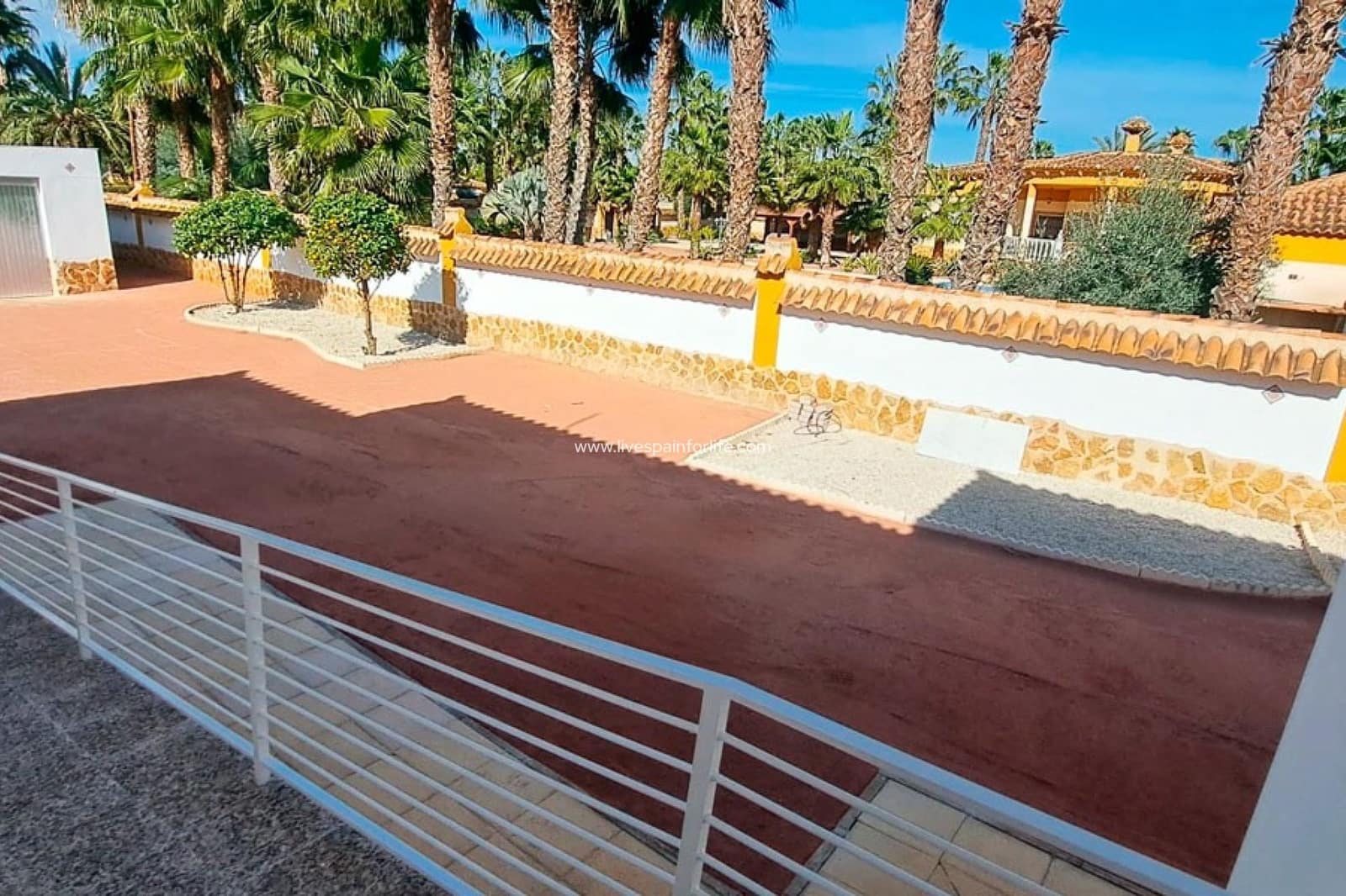 3 bedroom Finca/Country House for sale in Alicante / Alacant city with pool garage - € 430,000 (Ref: 9652331)