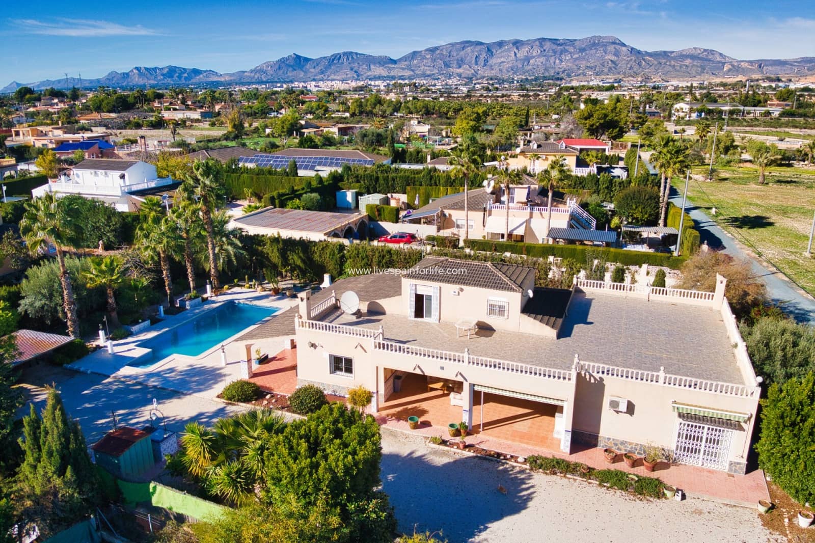 5 chambre Finca/Maison de Campagne à vendre à Elche / Elx avec piscine garage - 299 000 € (Ref: 9652847)