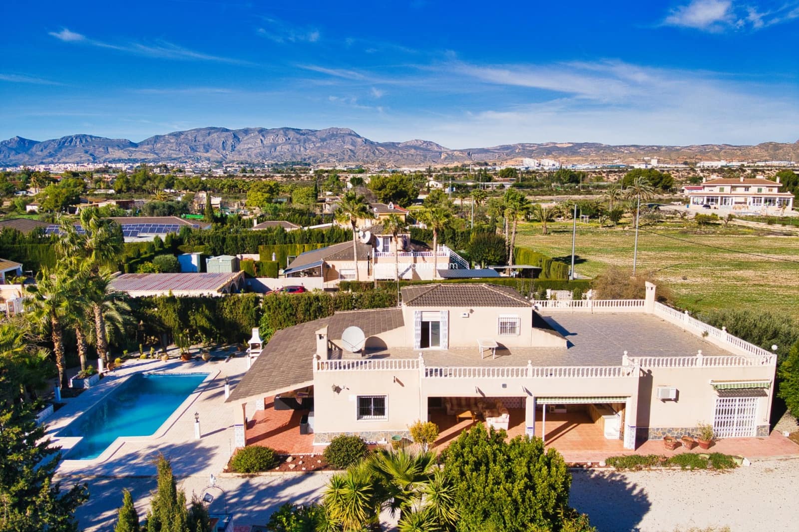 5 chambre Finca/Maison de Campagne à vendre à Elche / Elx avec piscine garage - 299 000 € (Ref: 9652847)