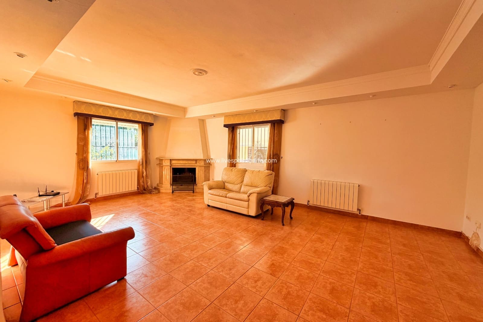 5 chambre Finca/Maison de Campagne à vendre à Matola avec piscine garage - 299 000 € (Ref: 9652848)