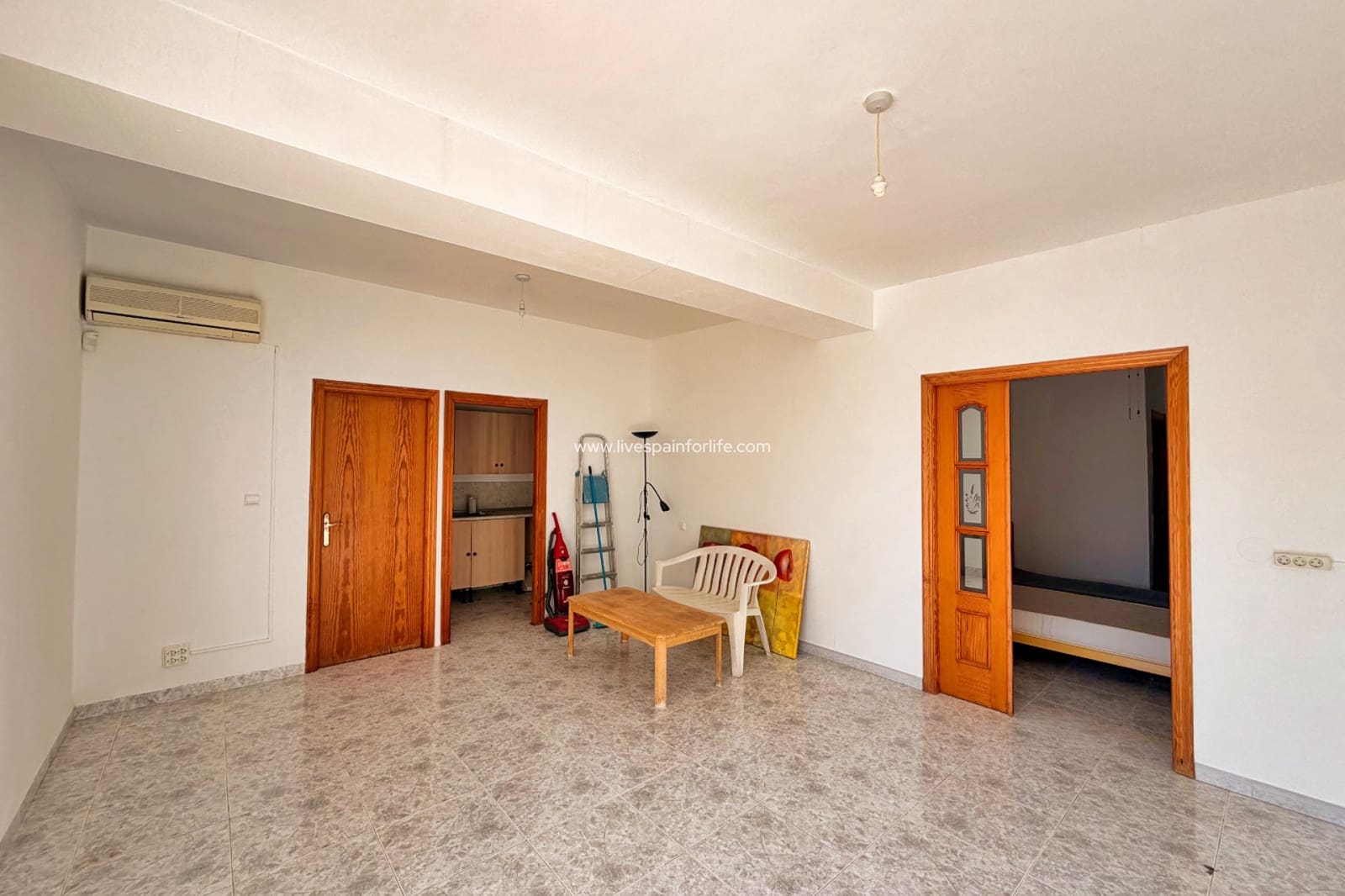 5 chambre Finca/Maison de Campagne à vendre à Matola avec piscine garage - 299 000 € (Ref: 9652848)