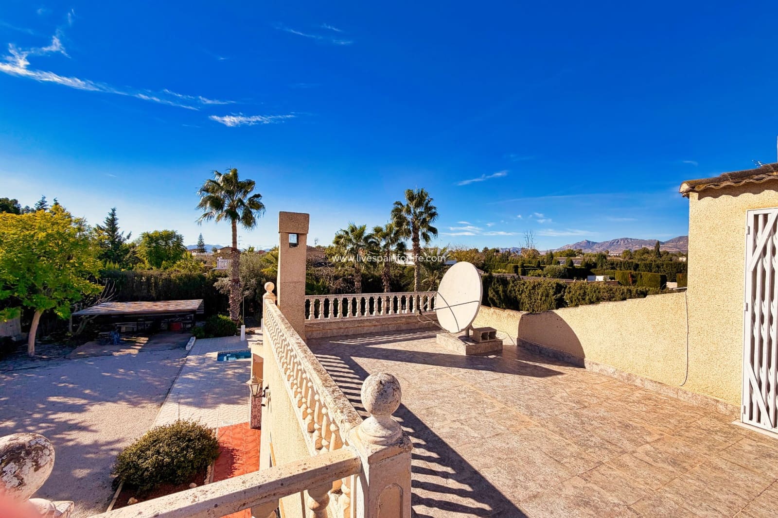 5 chambre Finca/Maison de Campagne à vendre à Matola avec piscine garage - 299 000 € (Ref: 9652848)