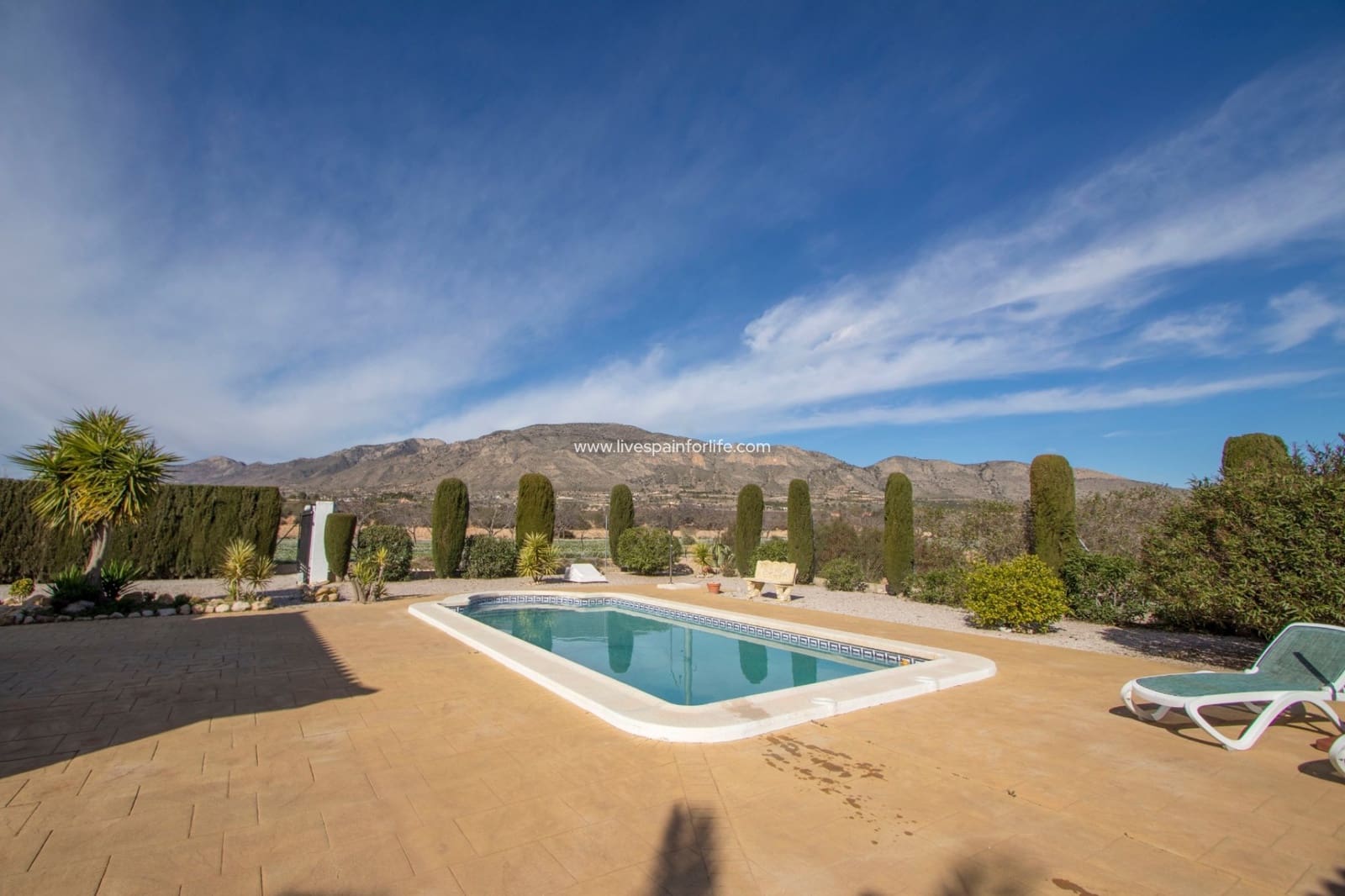 2 soverom Finca/Herregård til salgs i Alicante by med svømmebasseng garasje - € 339 995 (Ref: 9652849)