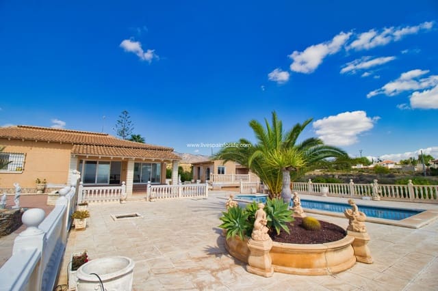 3 chambre Finca/Maison de Campagne à vendre à Albatera avec piscine garage - 379 995 € (Ref: 9653147)