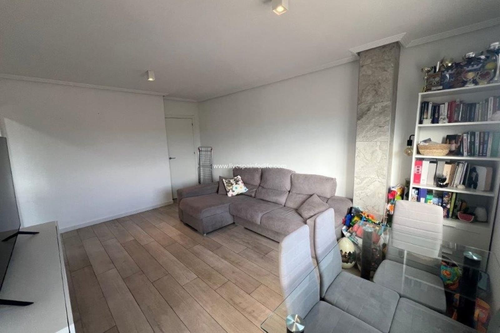 3 slaapkamer Appartement te koop in Dolores met zwembad - € 129.000 (Ref: 9653148)