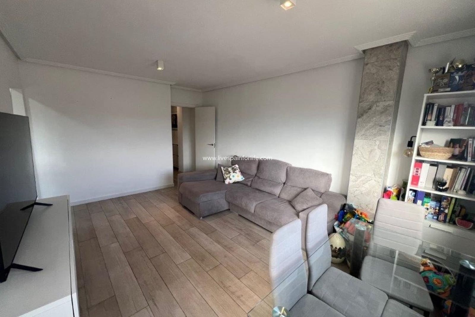 3 slaapkamer Appartement te koop in Dolores met zwembad - € 129.000 (Ref: 9653148)