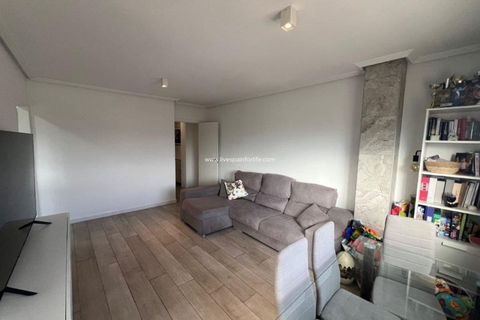 3 slaapkamer Appartement te koop in Dolores met zwembad - € 129.000 (Ref: 9653148)