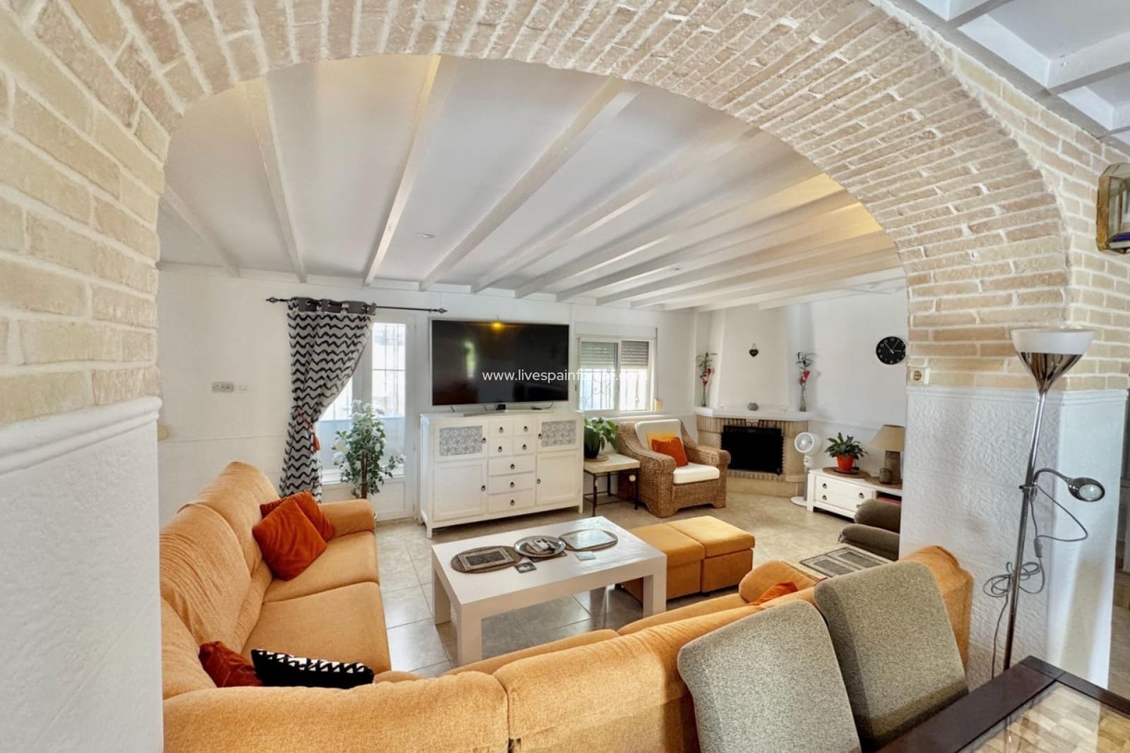 7 sypialnia Finka/Dom wiejski na sprzedaż w Dolores z basenem garażem - 649 000 € (Ref: 9653149)