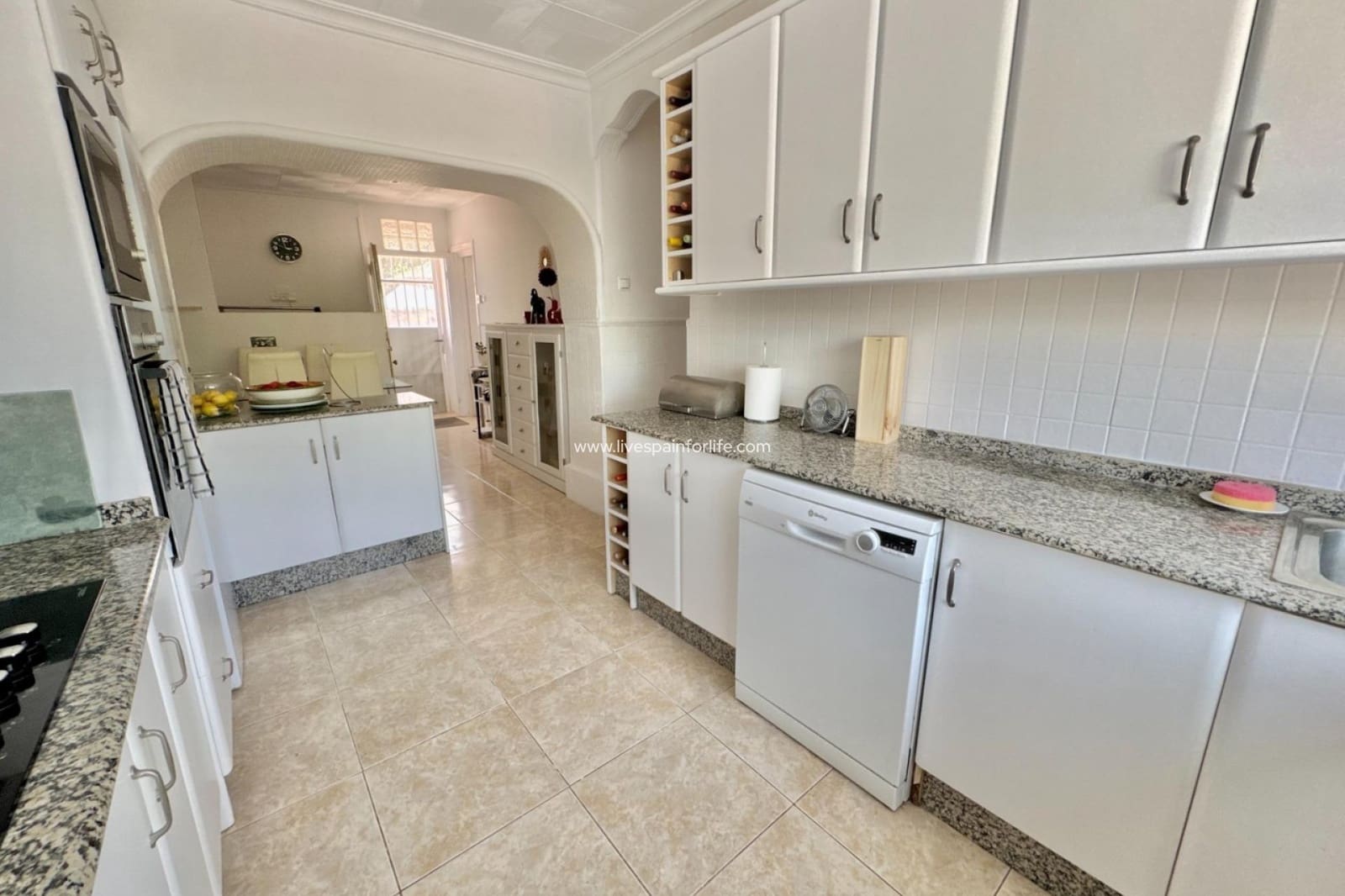 7 sypialnia Finka/Dom wiejski na sprzedaż w Dolores z basenem garażem - 649 000 € (Ref: 9653149)