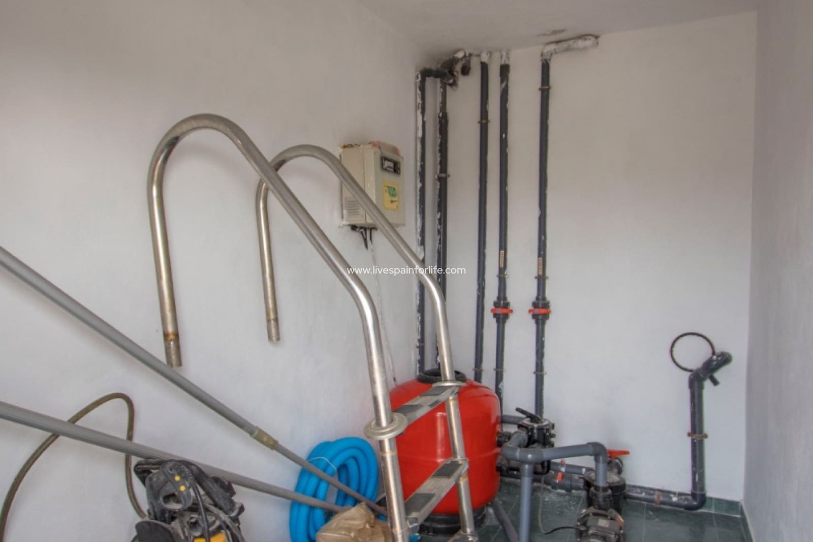 4 soveværelse Finca/Landehus til salg i Albatera med swimmingpool garage - € 367.500 (Ref: 9653156)