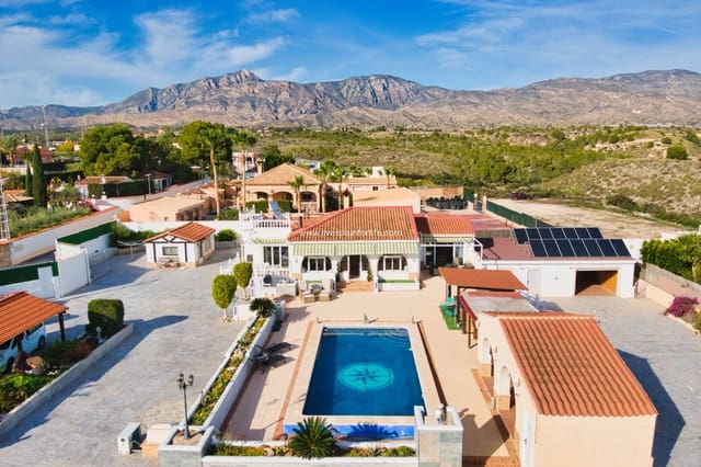 3 Zimmer Finca/Landgut zu verkaufen in Albatera mit Pool Garage - 410.000 € (Ref: 9653160)