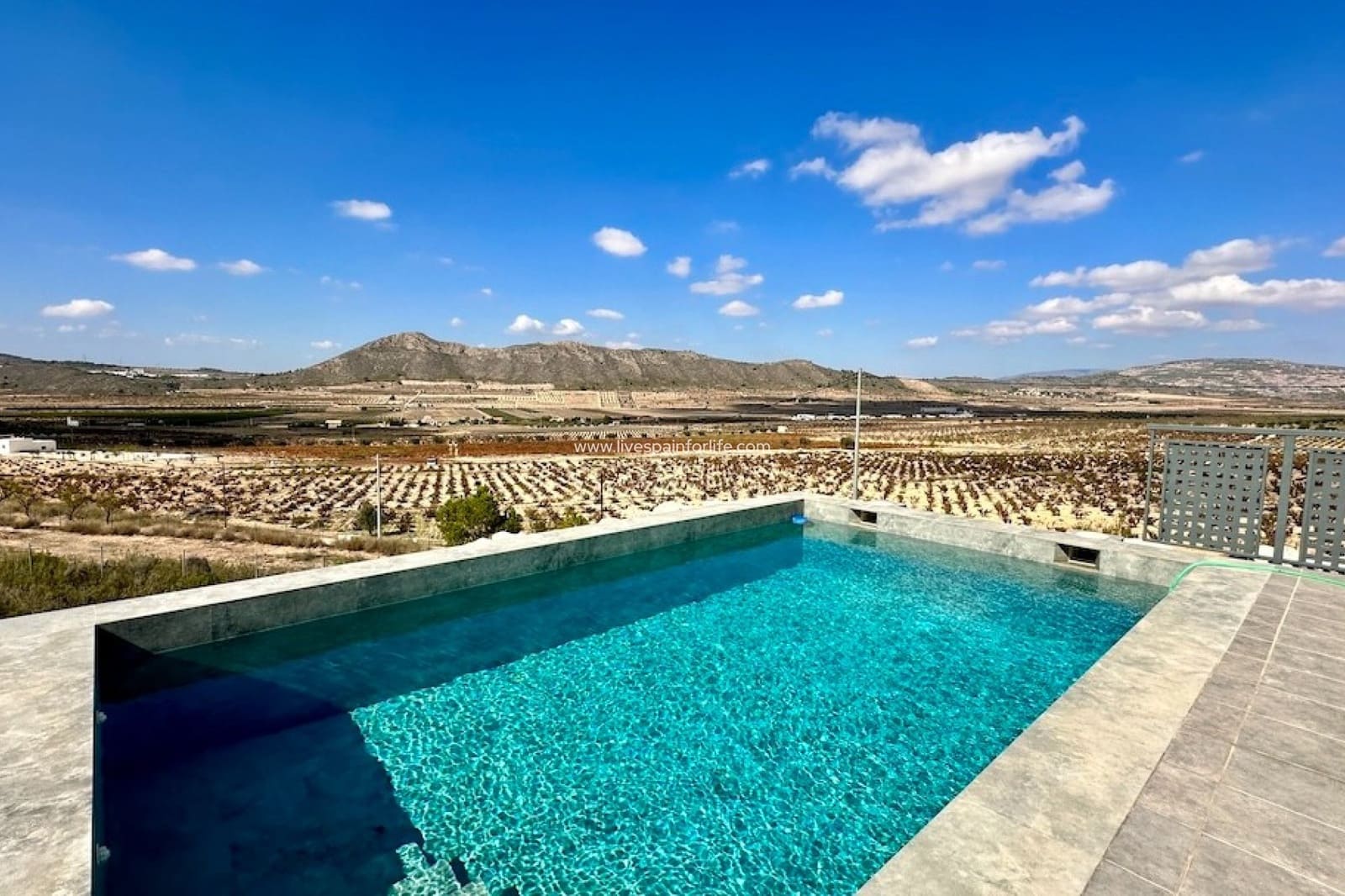 3 soverom Villa til salgs i Canada de la Lena med svømmebasseng garasje - € 329 000 (Ref: 9664069)