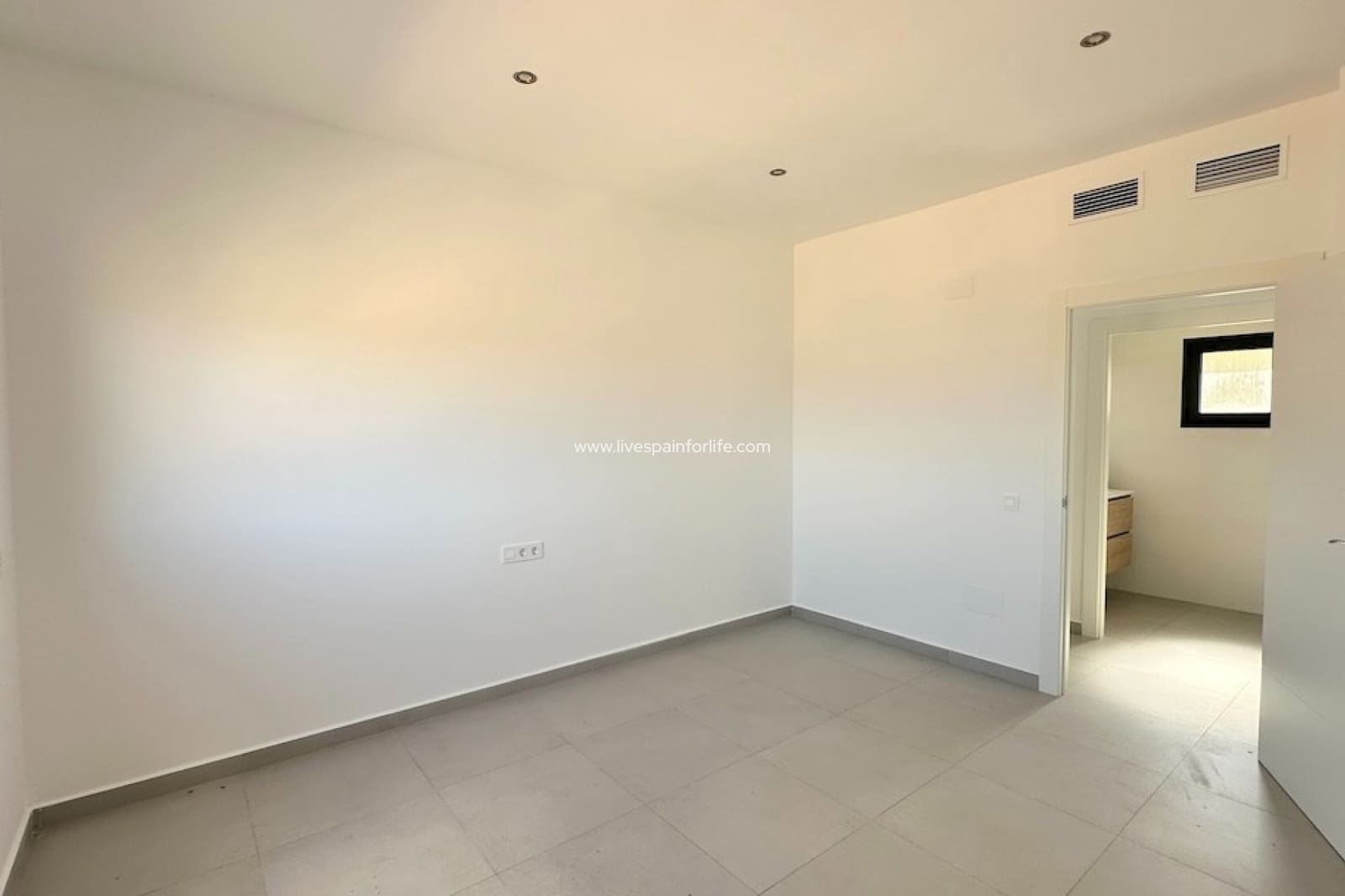 3 soverom Villa til salgs i Canada de la Lena med svømmebasseng garasje - € 329 000 (Ref: 9664069)