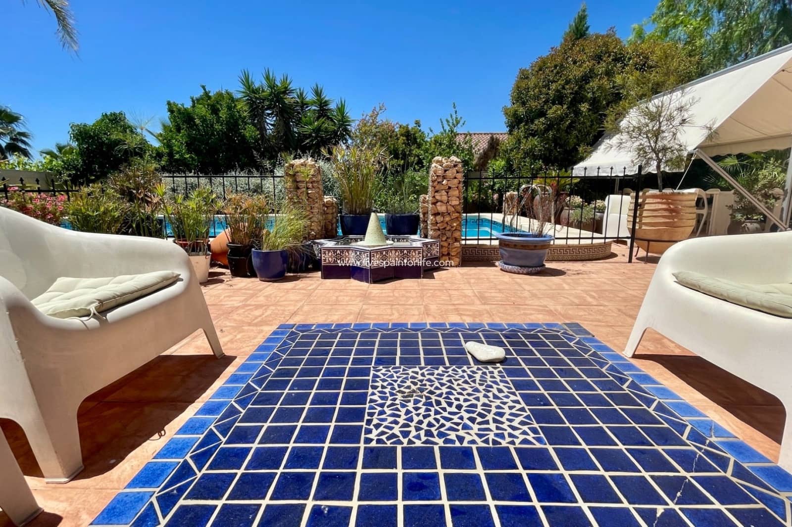 Chalet de 4 habitaciones en Hondón de las Nieves en venta con piscina - 359.950 € (Ref: 9664072)