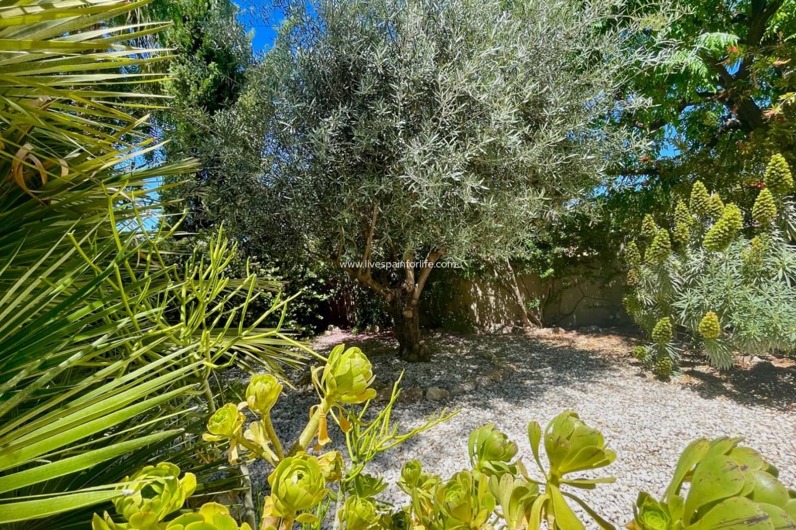 Chalet de 4 habitaciones en Hondón de las Nieves en venta con piscina - 359.950 € (Ref: 9664072)