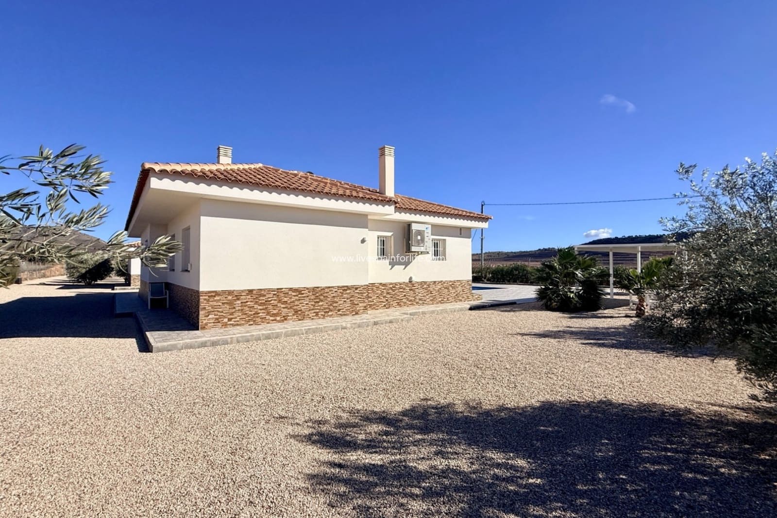 3 sypialnia Willa na sprzedaż w Macisvenda z basenem garażem - 374 950 € (Ref: 9664076)