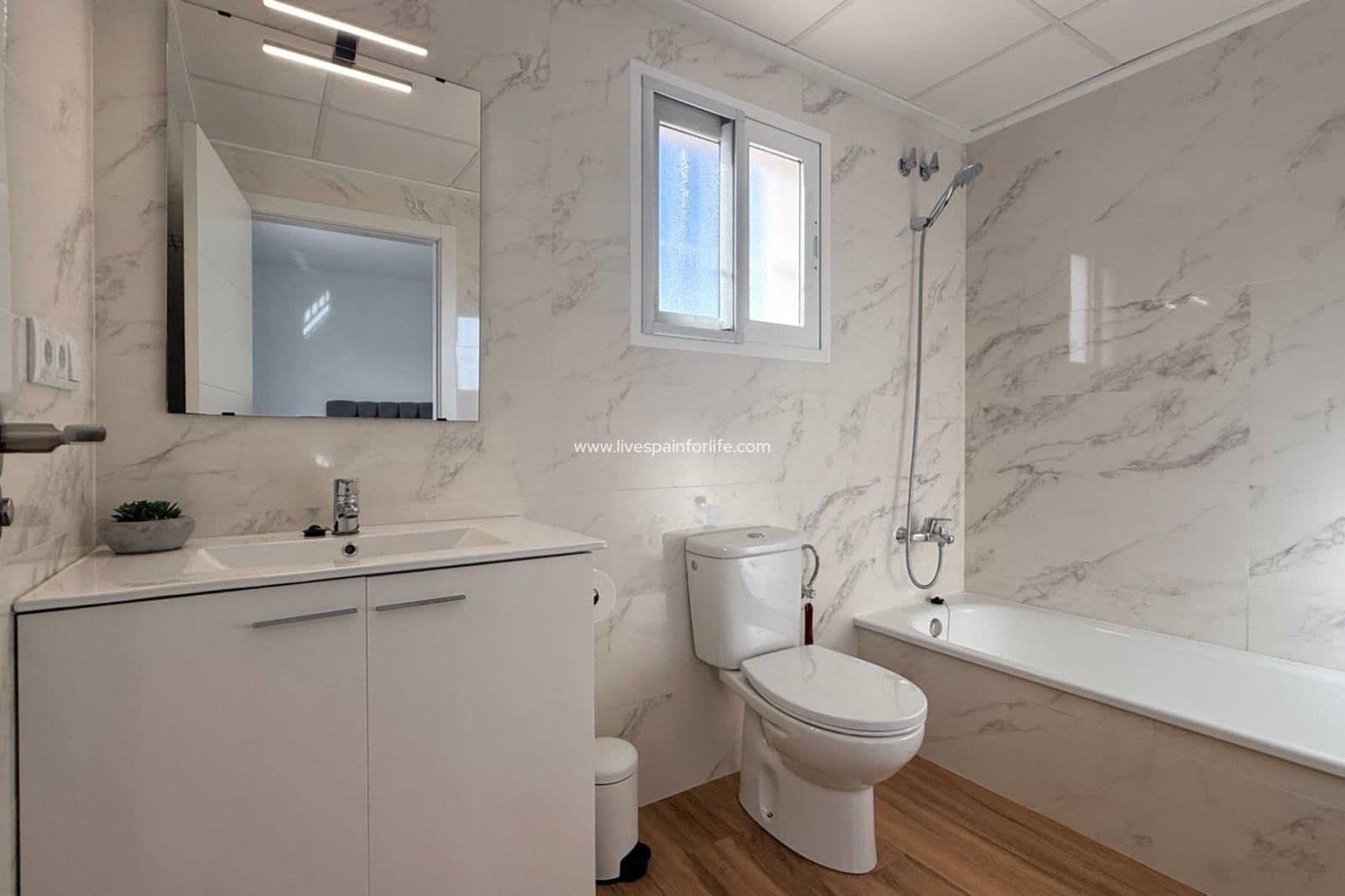 3 sypialnia Willa na sprzedaż w Macisvenda z basenem garażem - 374 950 € (Ref: 9664076)