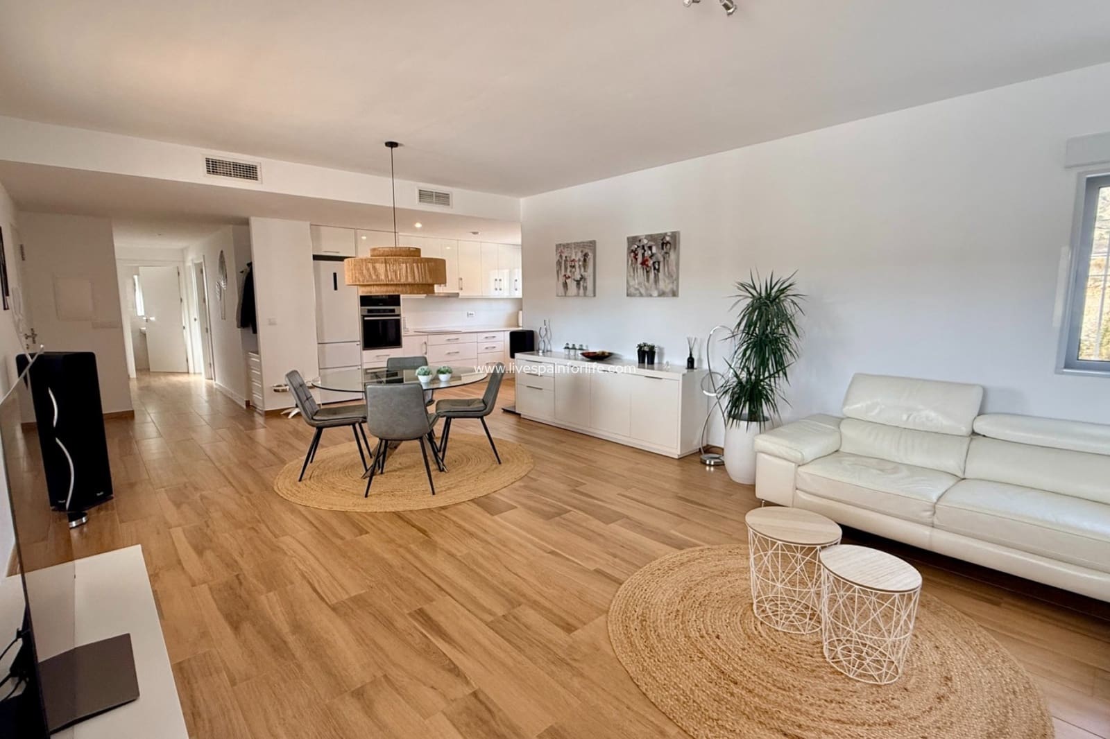 3 sypialnia Willa na sprzedaż w Macisvenda z basenem garażem - 374 950 € (Ref: 9664076)