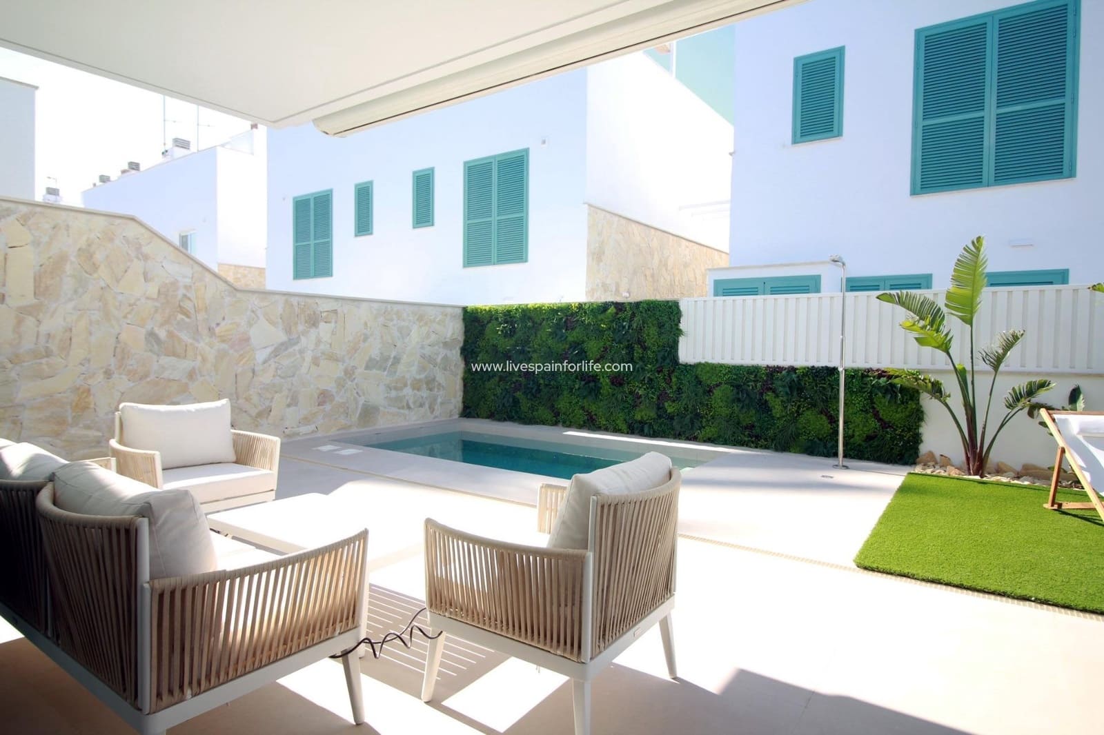 2 slaapkamer Bungalow te koop in Torre de la Horadada met zwembad garage - € 375.000 (Ref: 9664079)