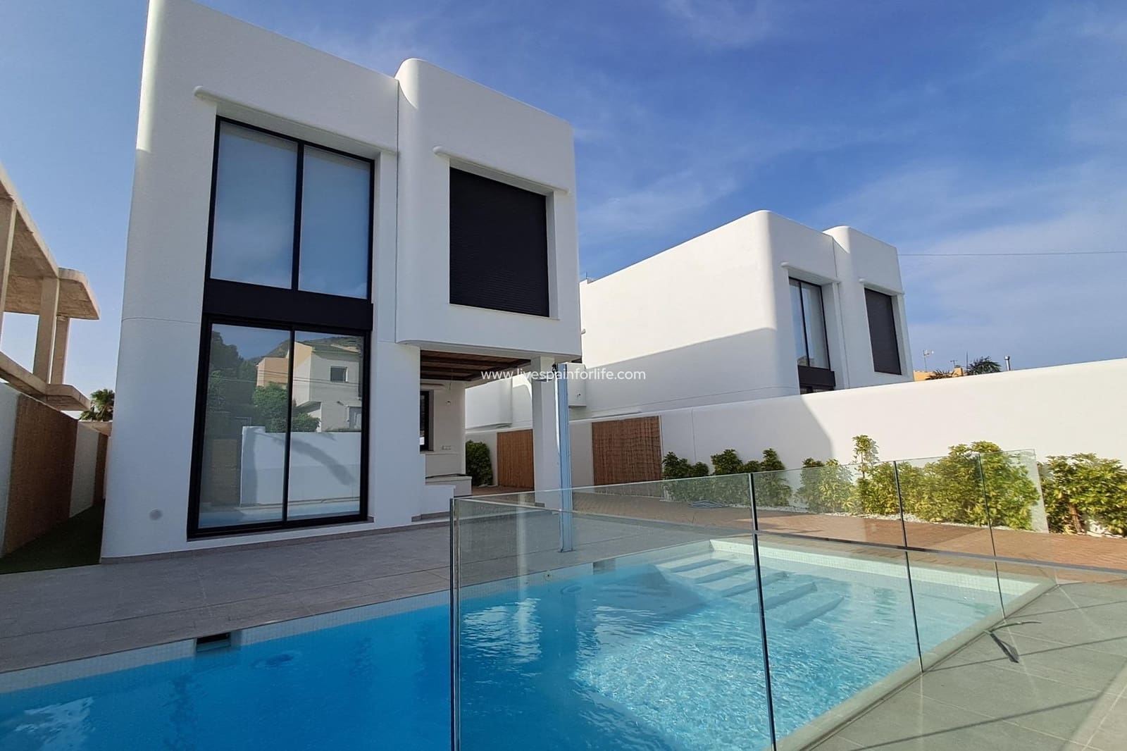 4 bedroom Villa for sale in Albir with pool garage - € 875,000 (Ref: 9664085)