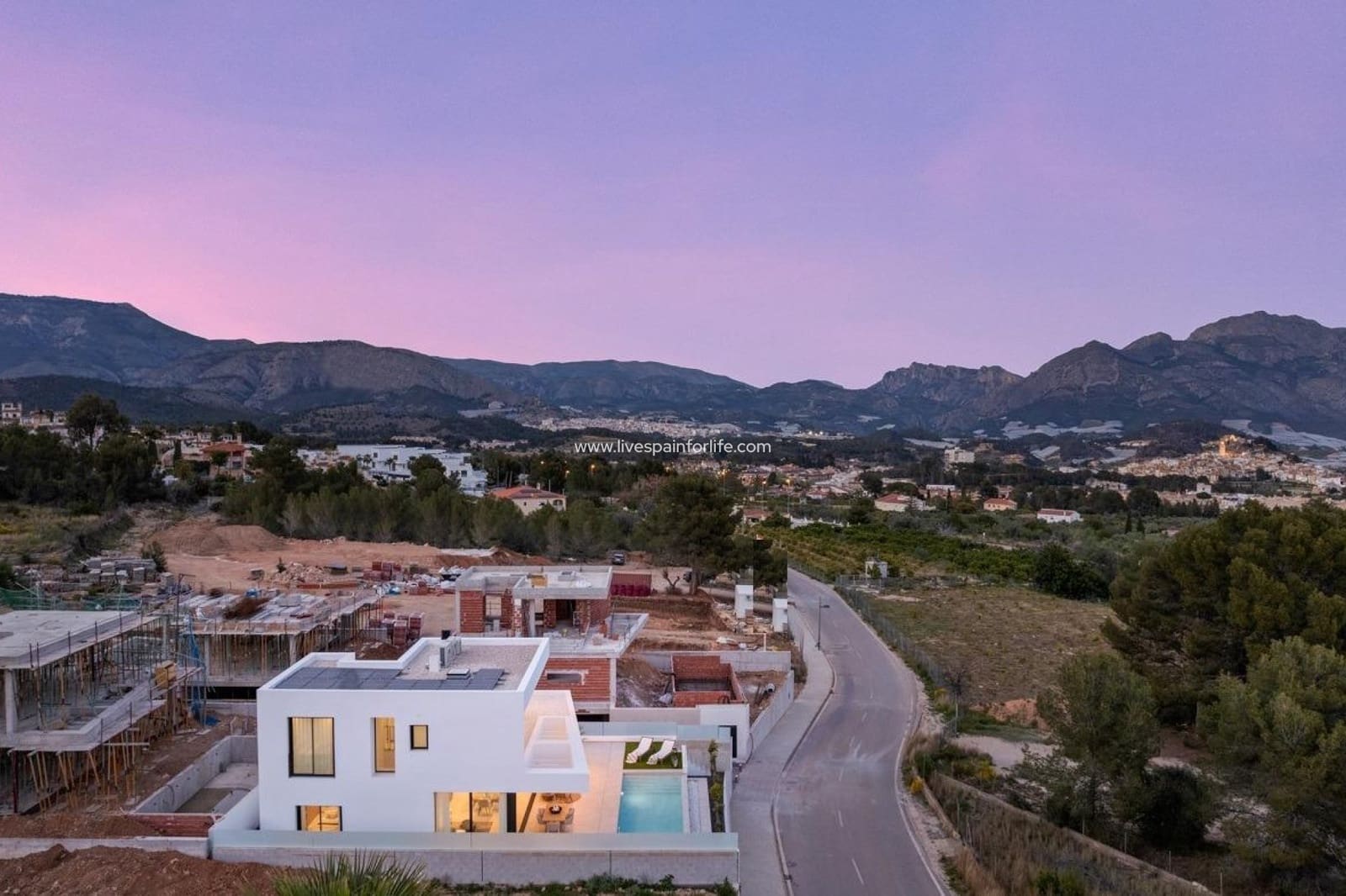 4 soveværelse Villa til salg i Polop med swimmingpool garage - € 725.000 (Ref: 9664089)