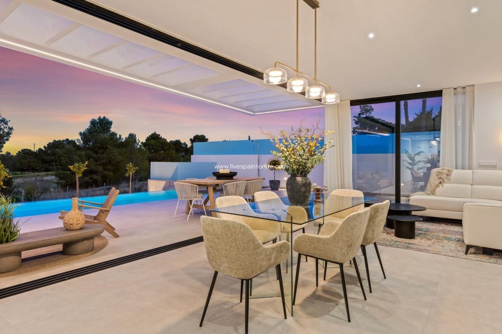 4 soveværelse Villa til salg i Polop med swimmingpool garage - € 725.000 (Ref: 9664089)