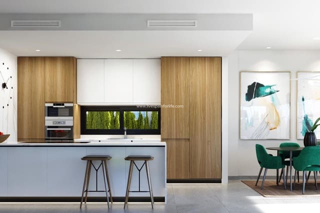 3 makuuhuone Huvila myytävänä paikassa San Miguel de Salinas mukana uima-altaan 
autotalli - 649 000 € (Ref: 9664117)